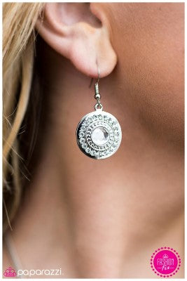 The Hamptons - Paparazzi earrings