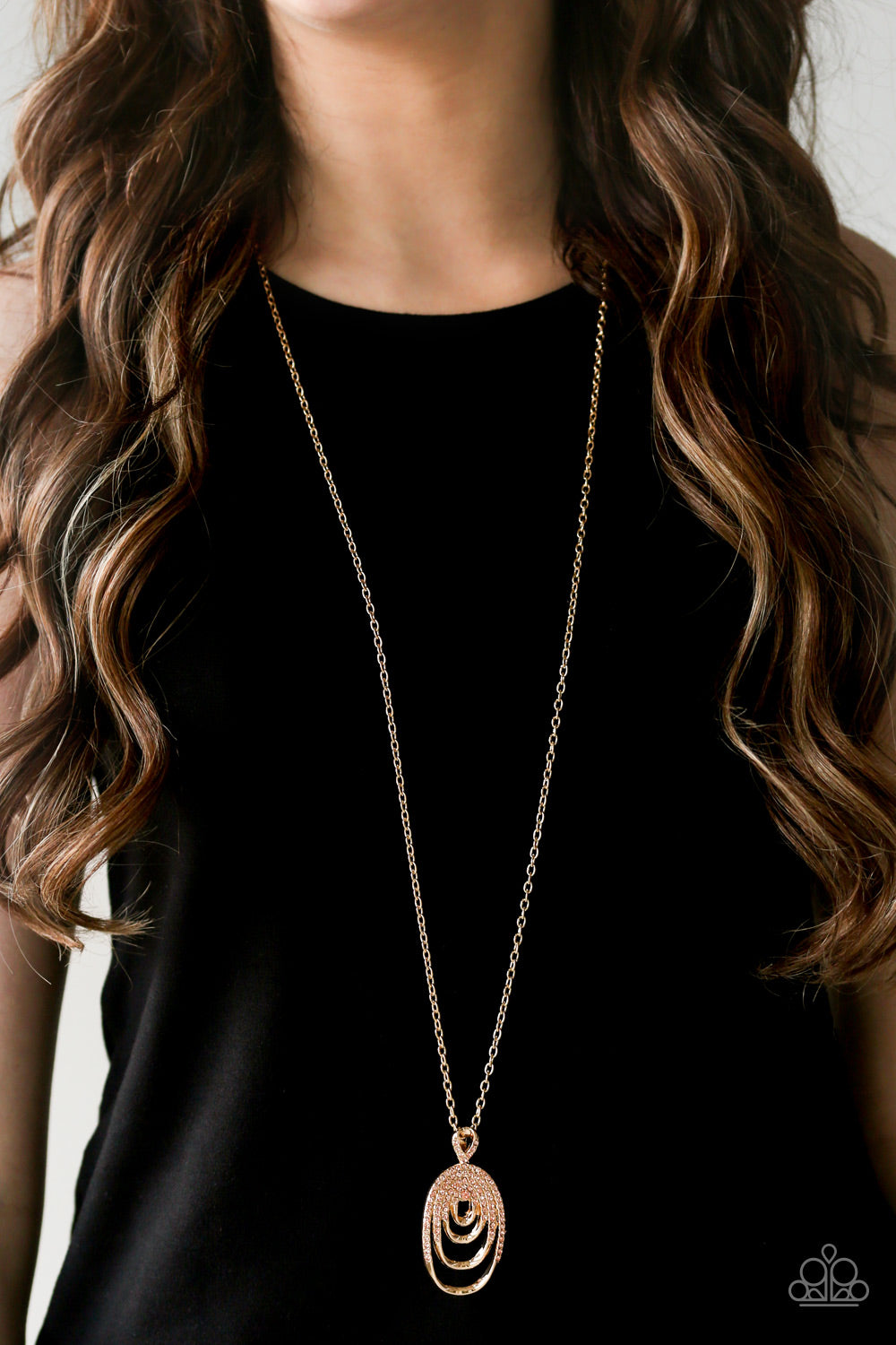 The Heiress - gold - Paparazzi necklace