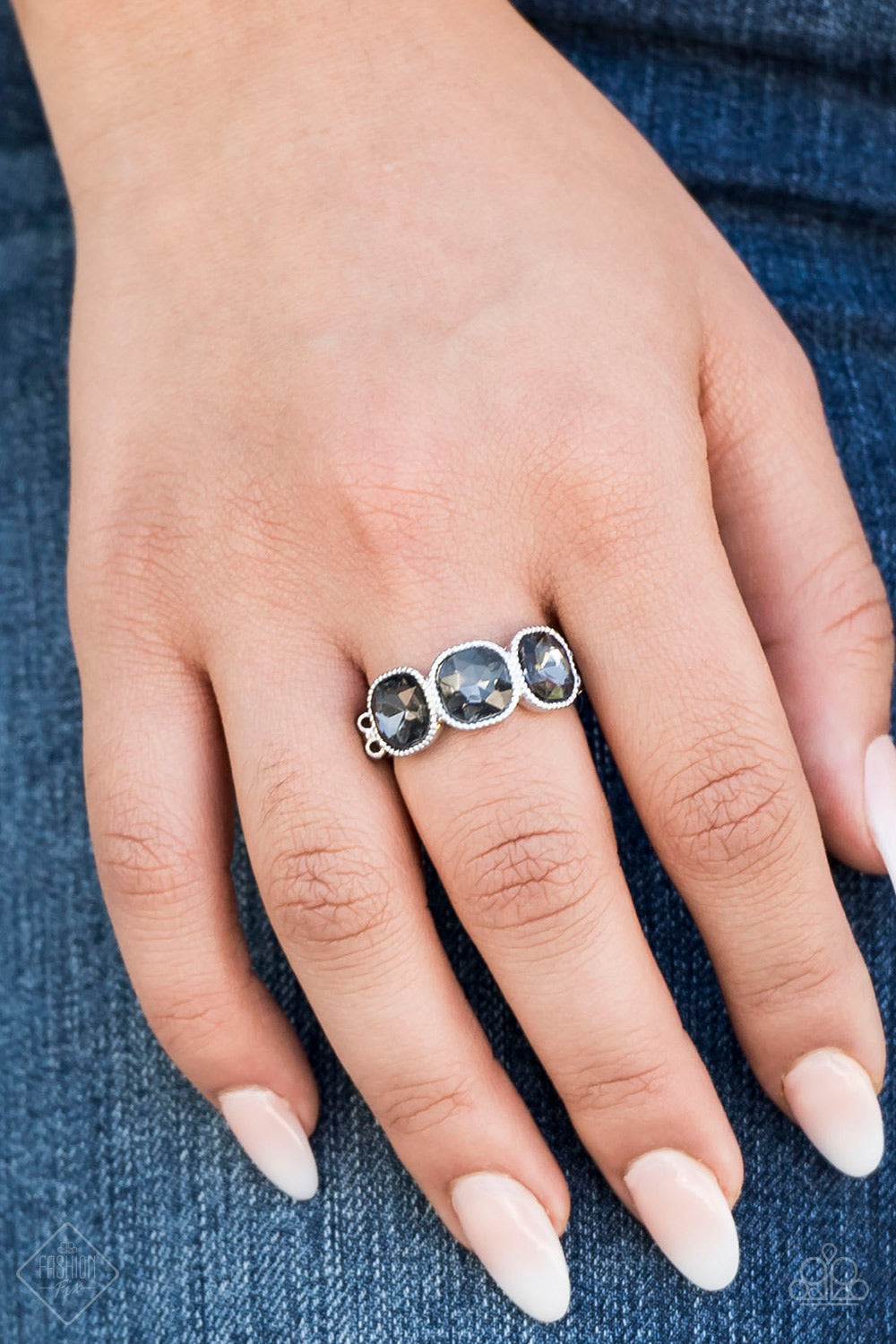 The Latest Luxe - Paparazzi ring