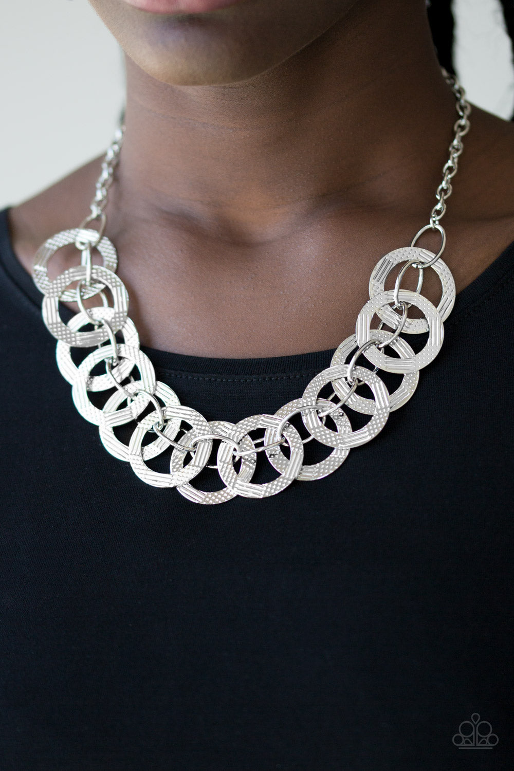 The Main Contender - silver - Paparazzi necklace