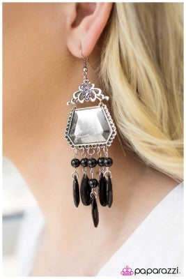 The Royal Treatment - Paparazzi earrings