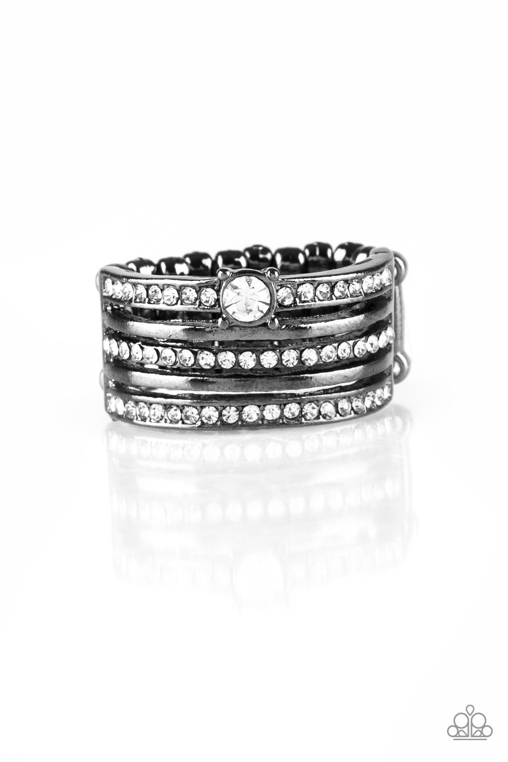 The Dealmaker - black - Paparazzi ring