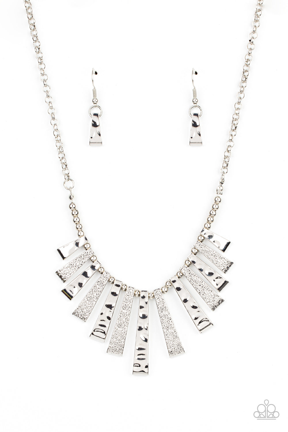 The Mane Course - silver - Paparazzi necklace