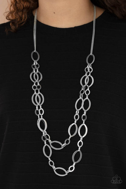 The OVAL-achiever - silver - Paparazzi necklace