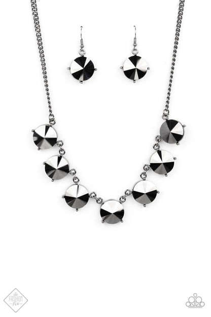 The SHOWCASE Must Go On - black - Paparazzi necklace