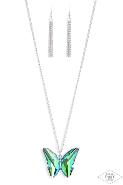 The Social Butterfly Effect - green - Paparazzi necklace