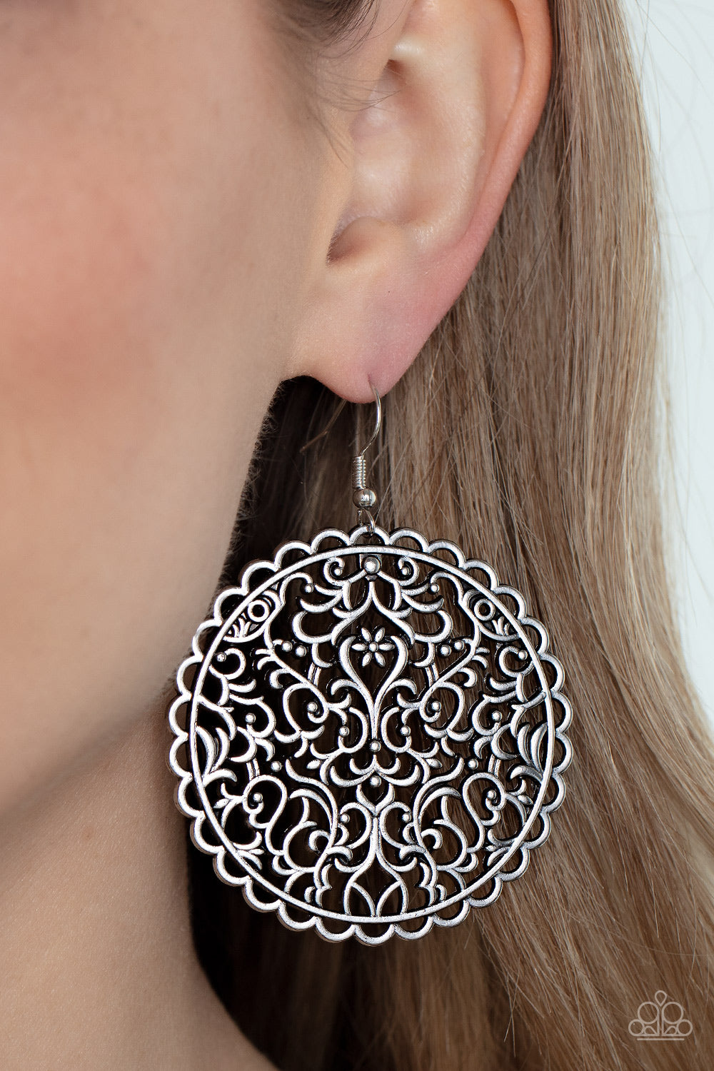 The Whole Nine VINEYARDS - silver - Paparazzi earrings