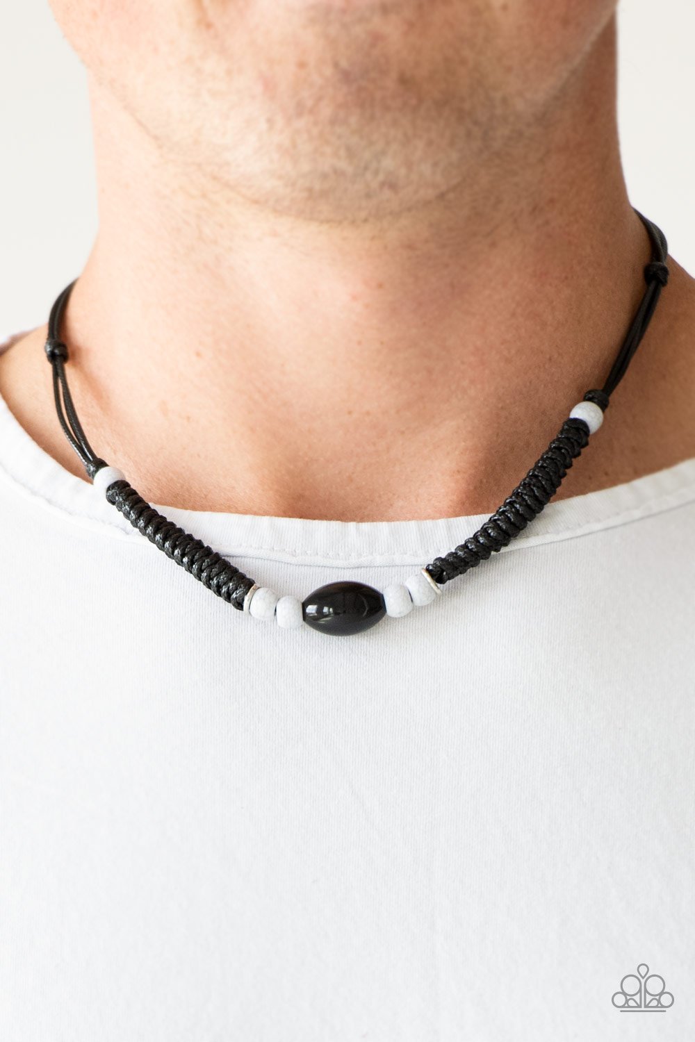 The Forerunner-black-Paparazzi necklace