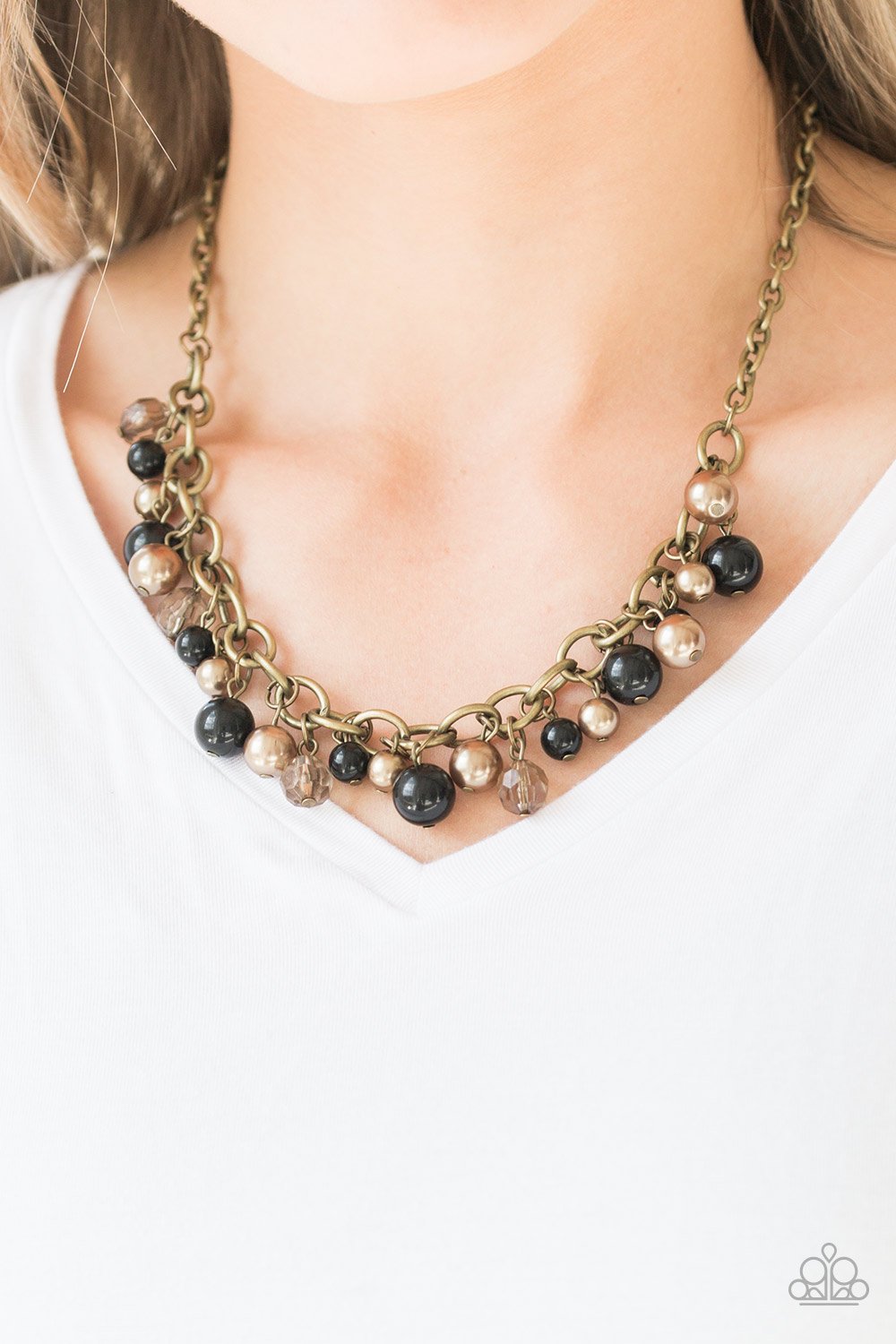 The Grit Crowd-black-Paparazzi necklace
