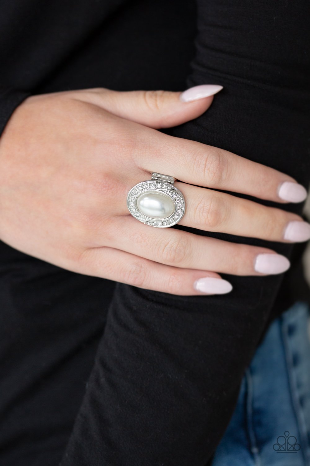 The Royale Treatment - white - Paparazzi ring