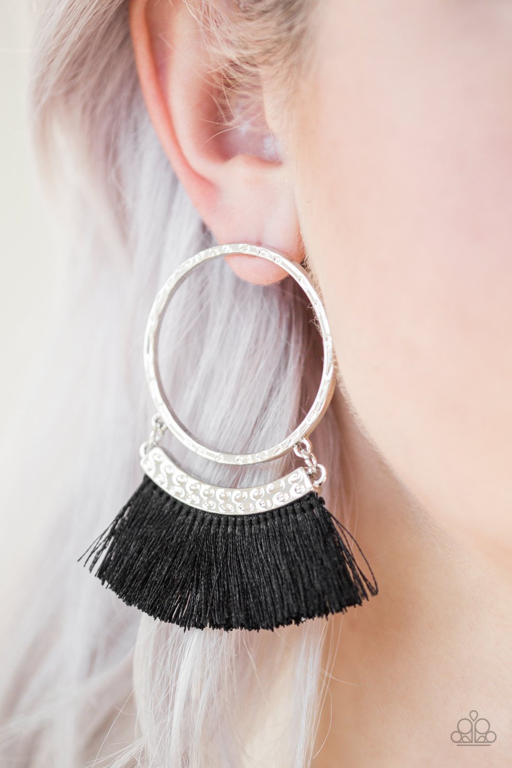 This Is Sparta - black - Paparazzi earrings
