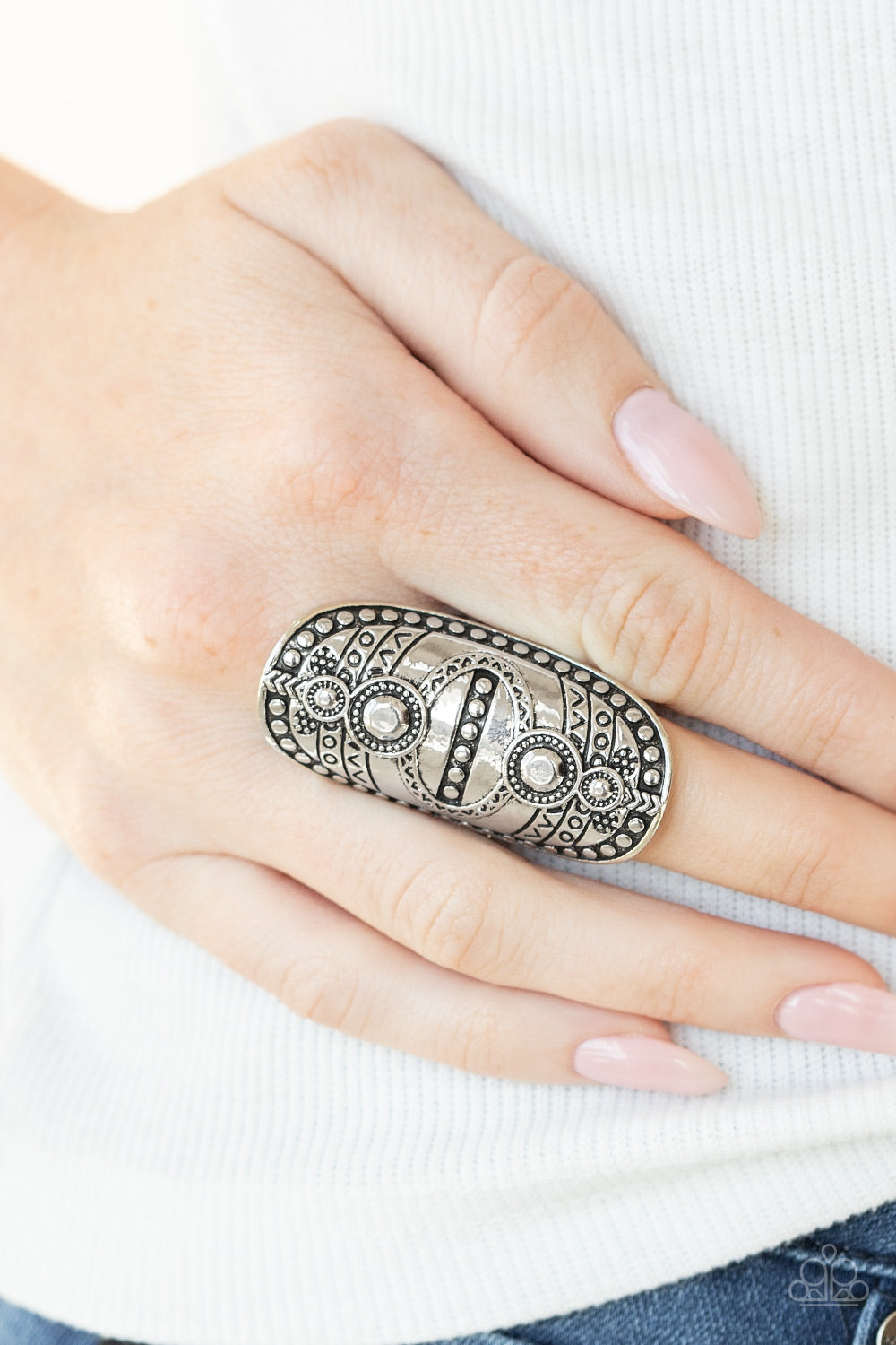 Tiki Trail - silver - Paparazzi ring