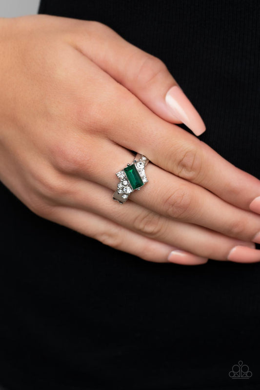 Tip the Balance - green - Paparazzi ring