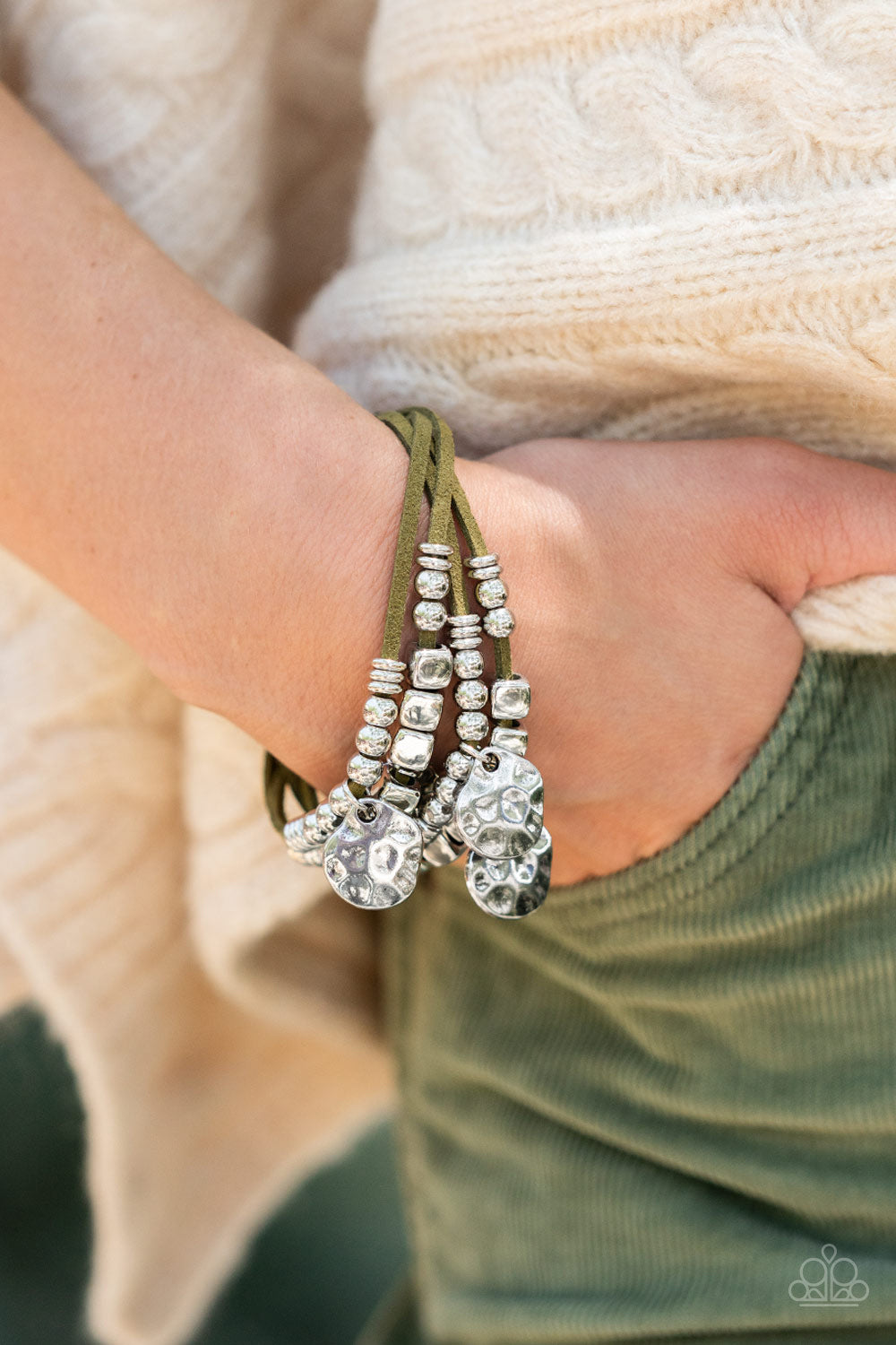 Token Trek - green - Paparazzi bracelet