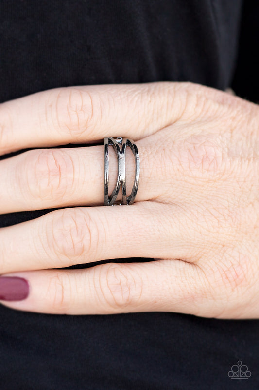 Top Edge - black - Paparazzi ring