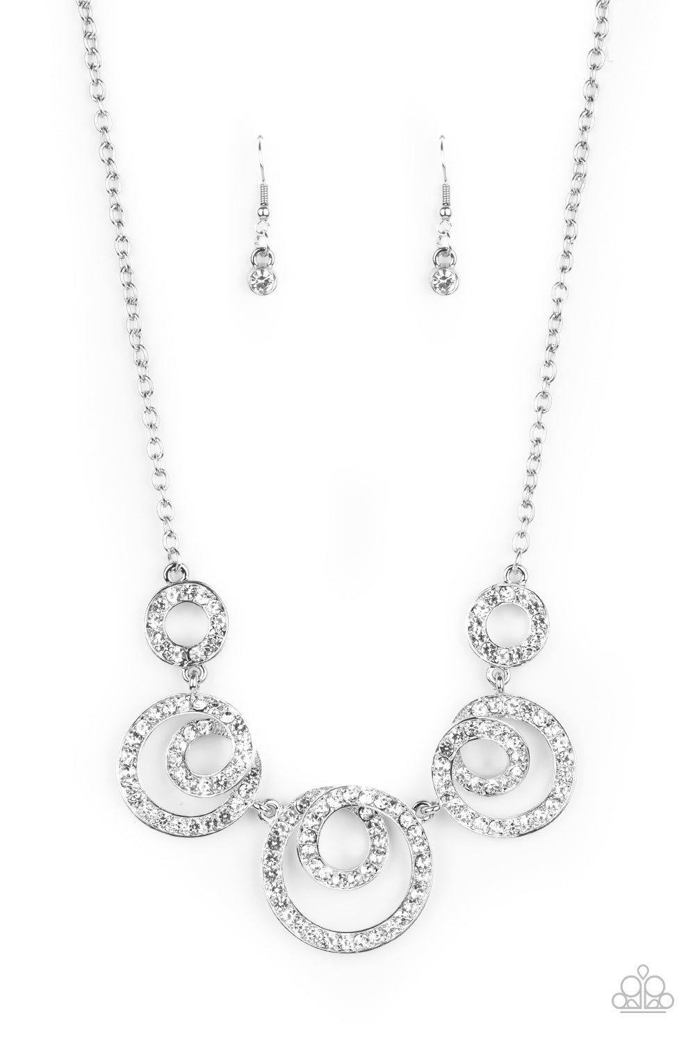 Total Head-Turner - white - Paparazzi necklace