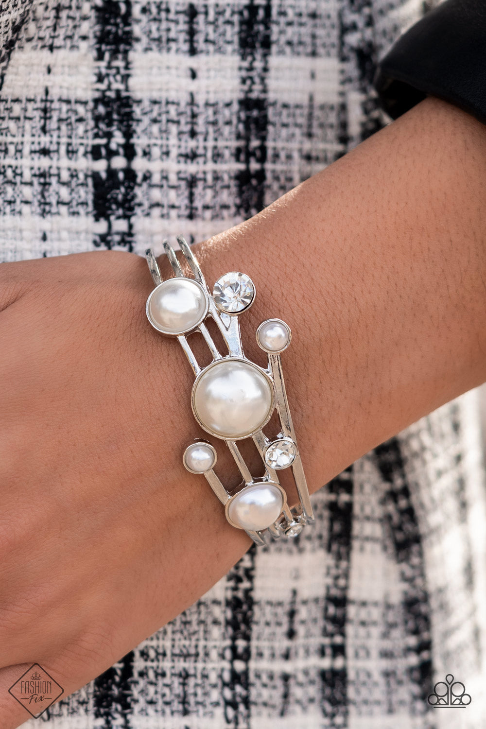 Total SAIL-Out - white - Paparazzi bracelet