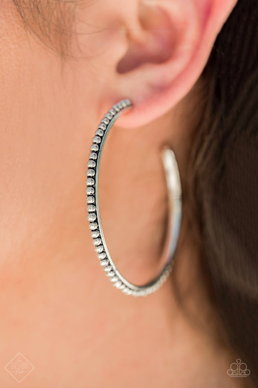 Totally On Trend - silver - Paparazzi earrings