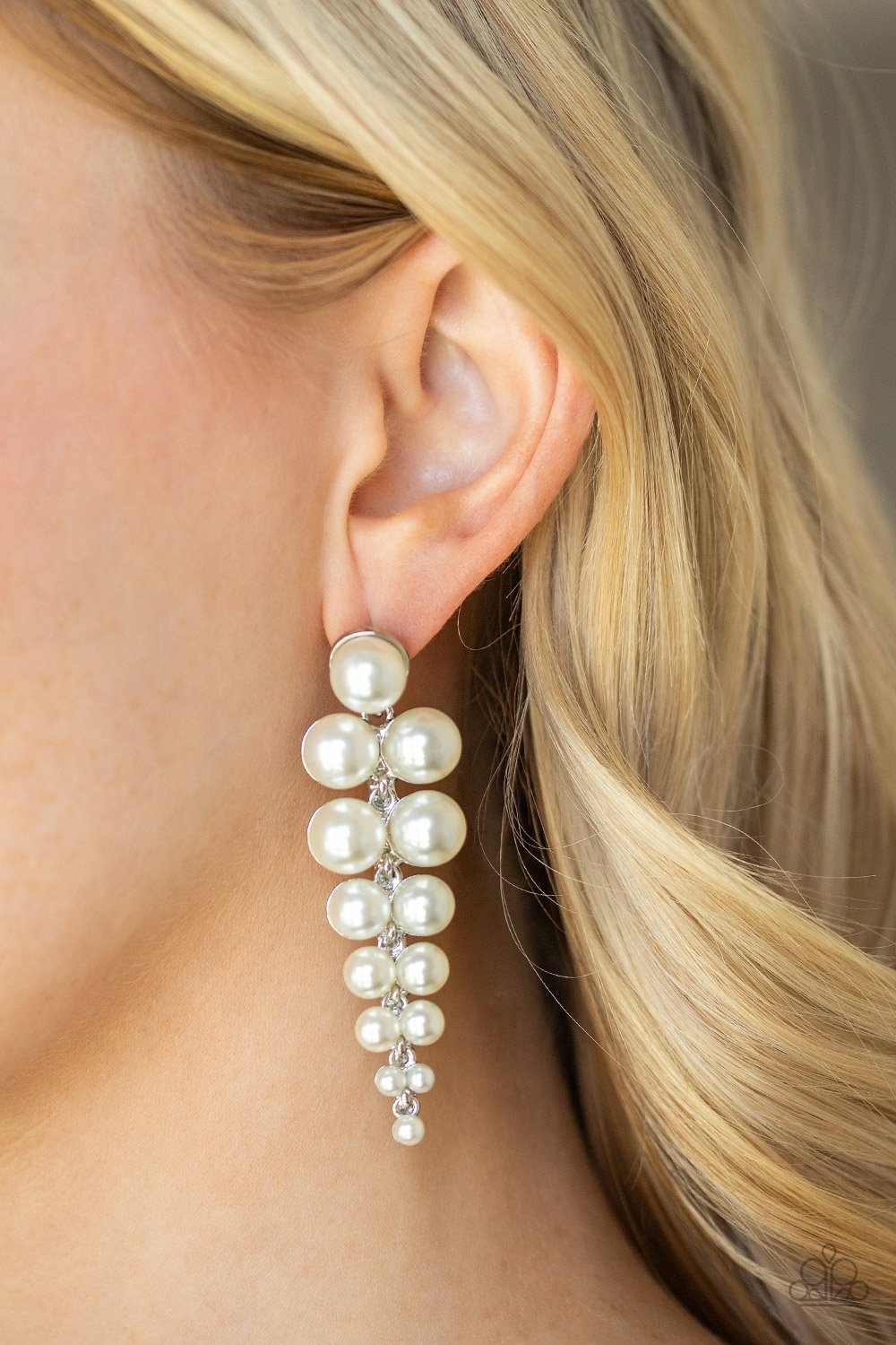 Totally Tribeca-white-Paparazzi earrings