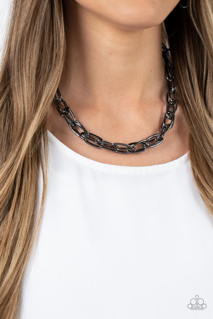 Tough Call - black - Paparazzi necklace