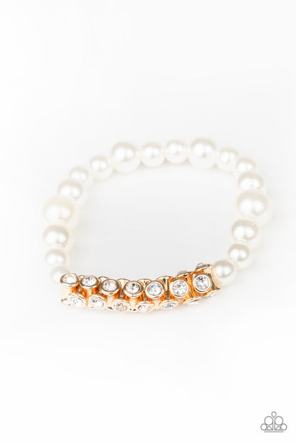 Traffic Stopping Sparkle - gold - Paparazzi bracelet