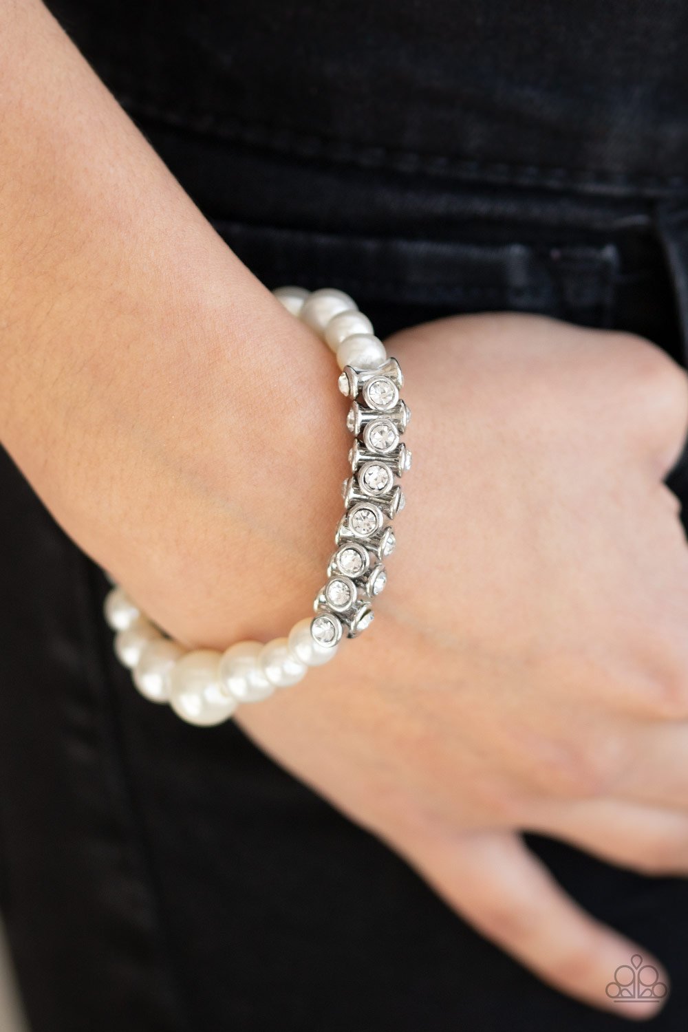 Traffic Stopping Sparkle-white-Paparazzi bracelet