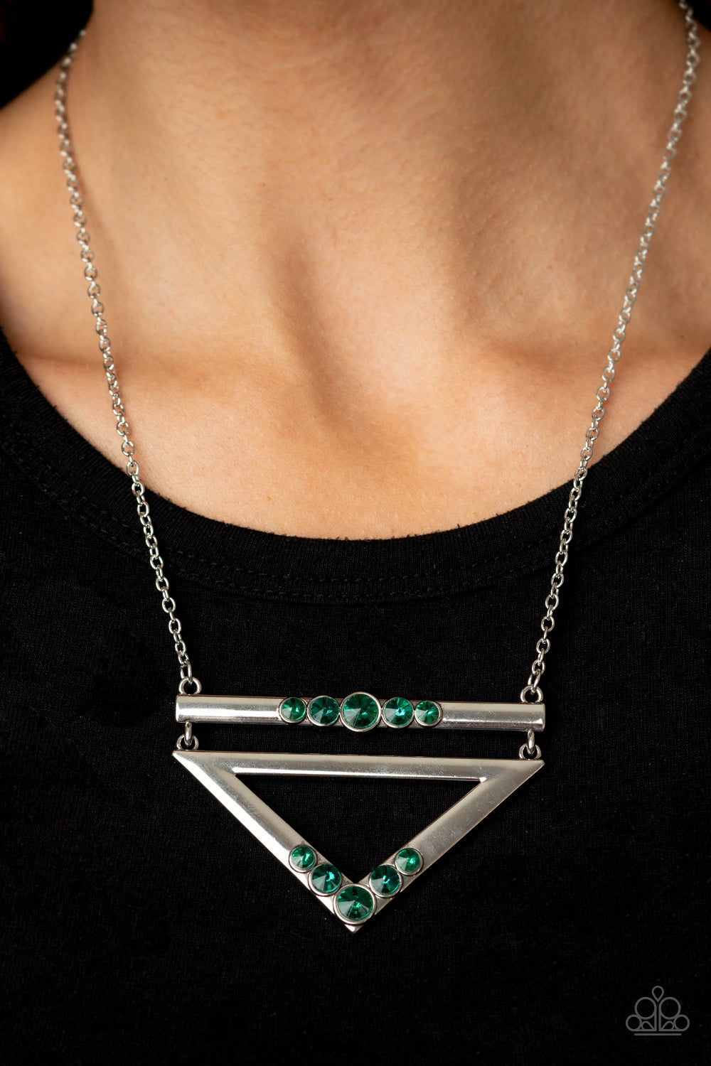 Triangulated Twinkle - green - Paparazzi necklace
