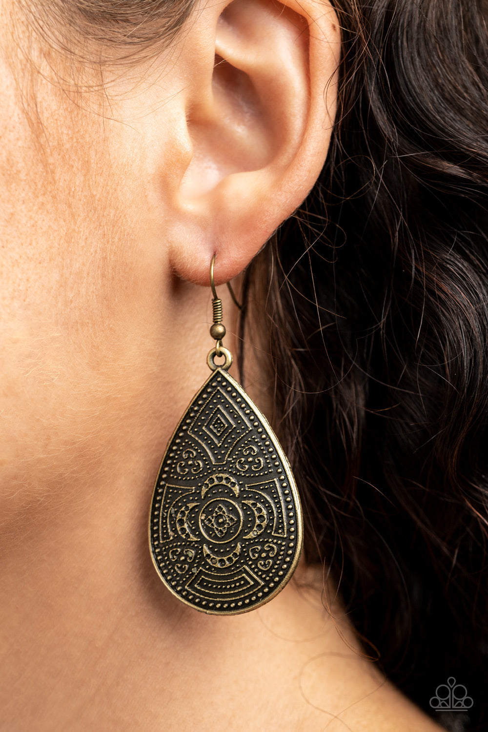 Tribal Takeover - brass - Paparazzi earrings