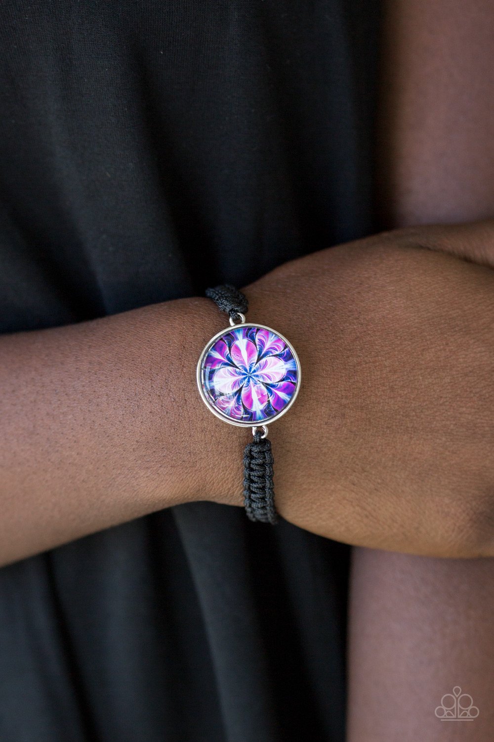 Tropic Topic - black - Paparazzi bracelet