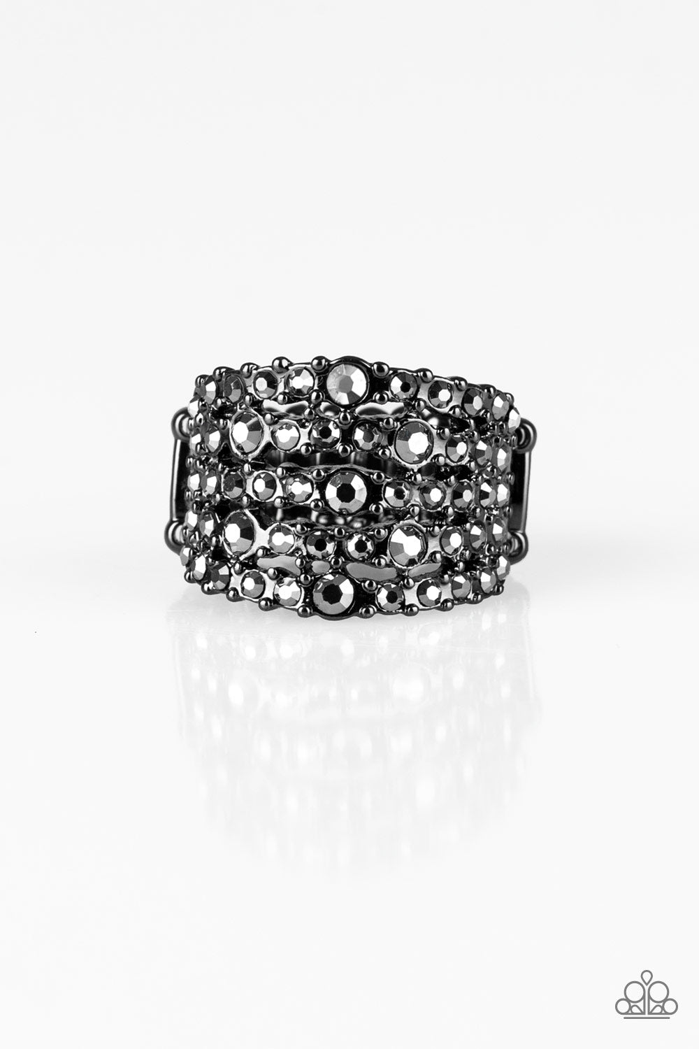 Truly Treasured - black - Paparazzi ring