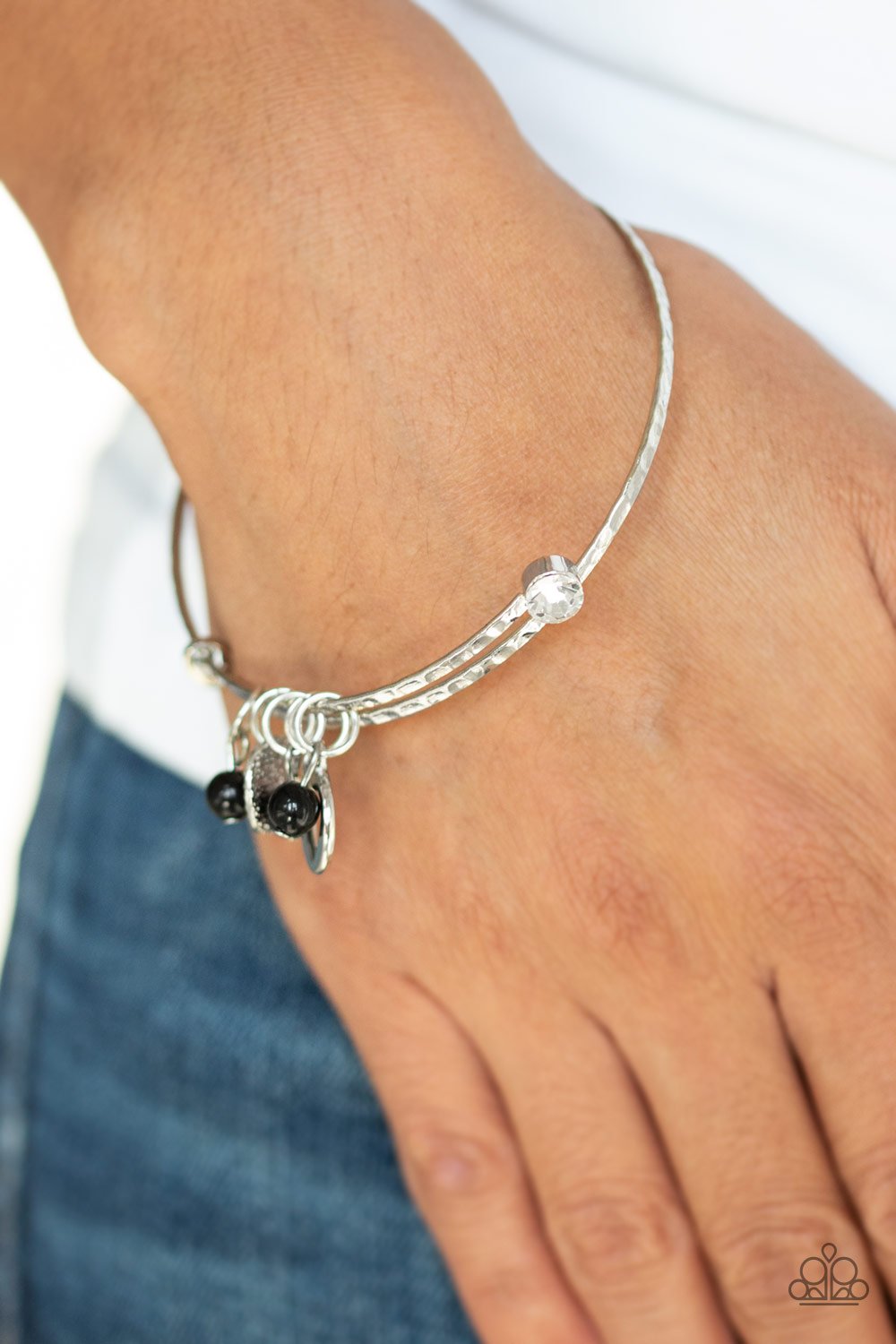 Truly True Love - black - Paparazzi bracelet