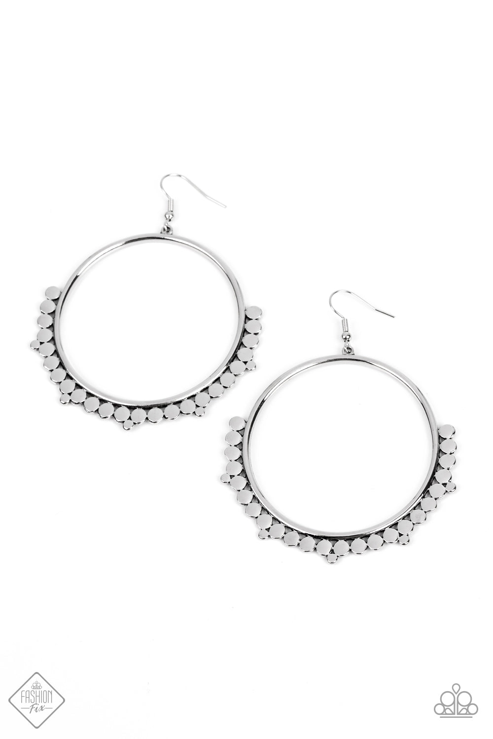 Ultra Untamable - silver - Paparazzi earrings