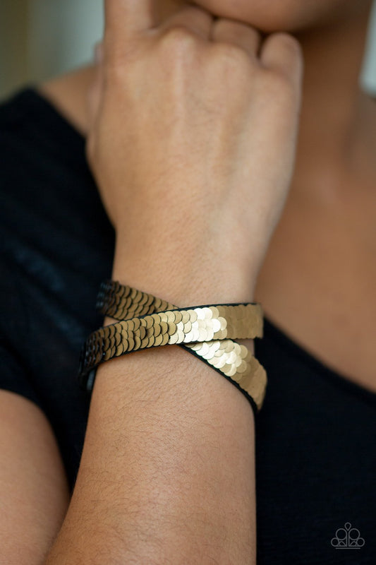 Under the Sequins - gold - Paparazzi bracelet