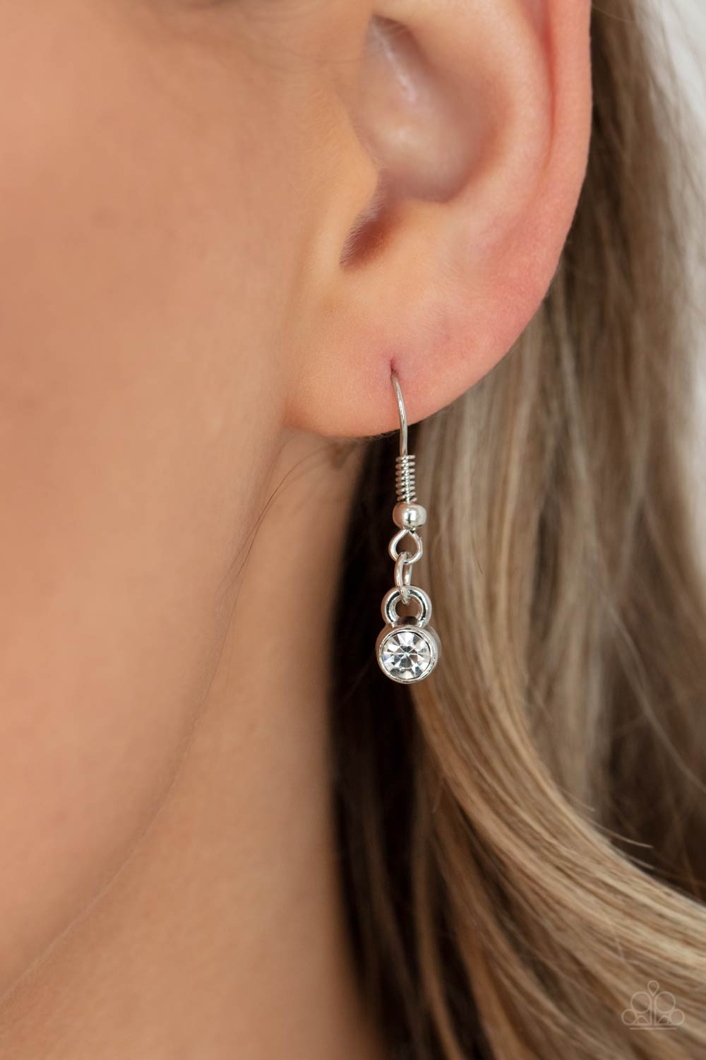 Unfiltered Confidence - white - Paparazzi necklace