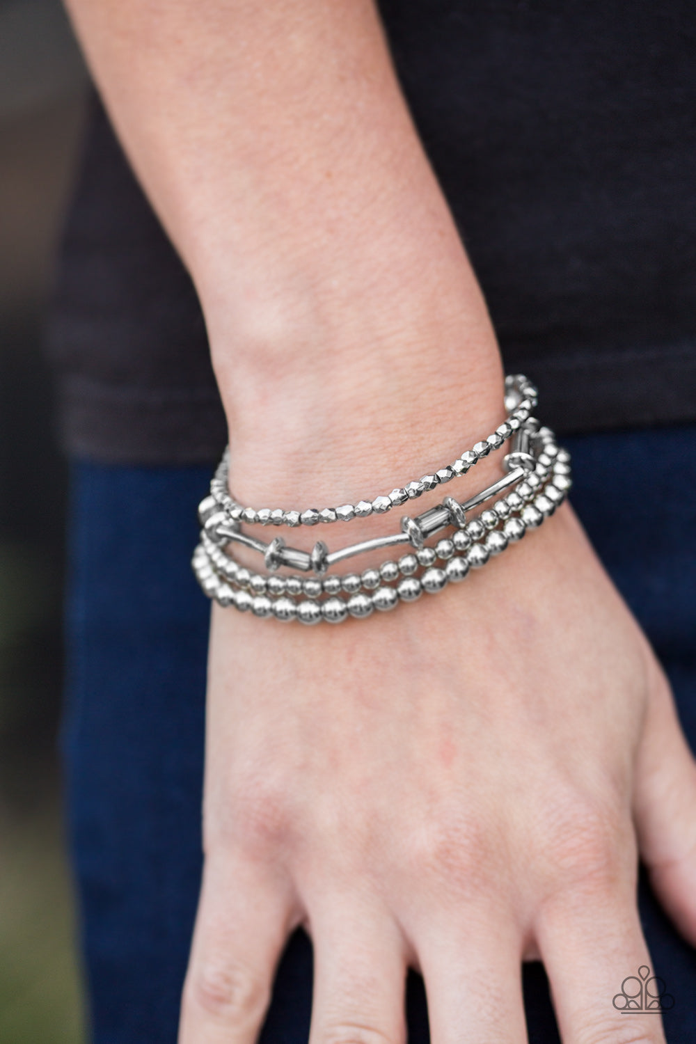 Uniquely Upscale - silver - Paparazzi bracelet