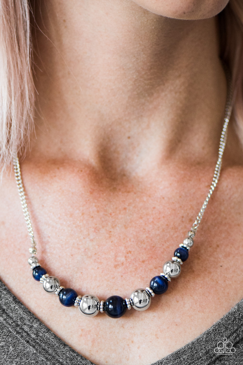 Upper Glass- blue - Paparazzi necklace
