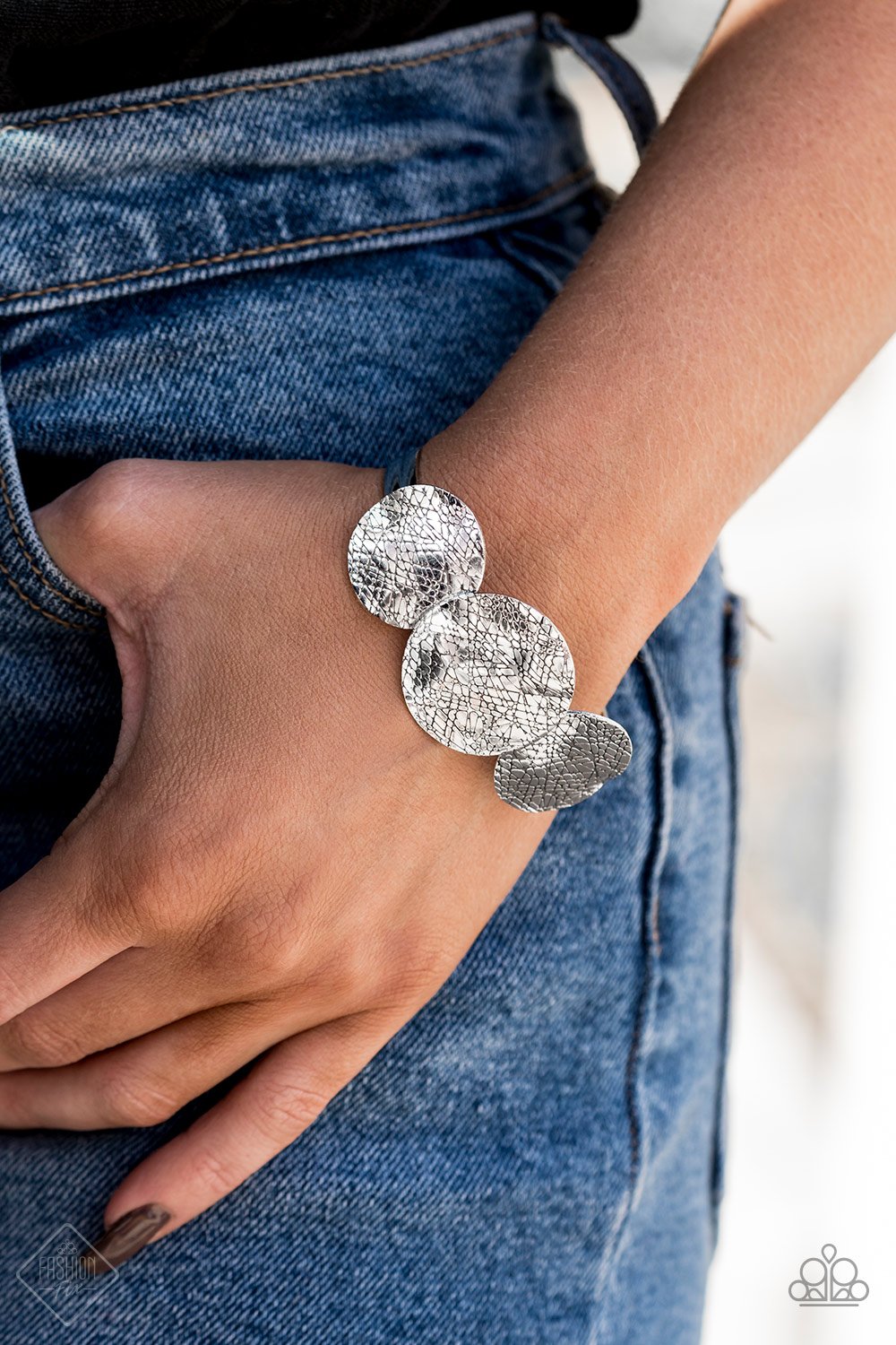 Urban Aftershock-silver-Paparazzi bracelet