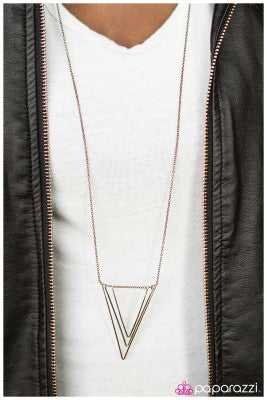 V Right There! - Paparazzi necklace