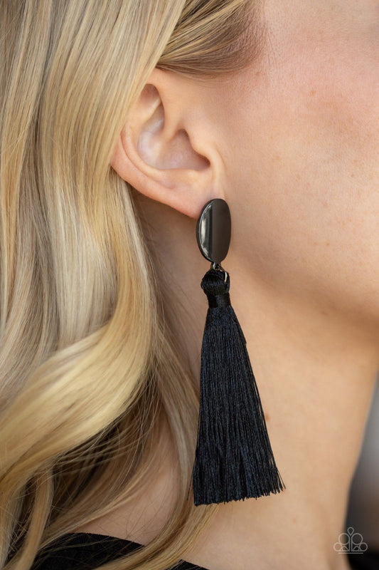 VA VA Plume-black-Paparazzi earrings