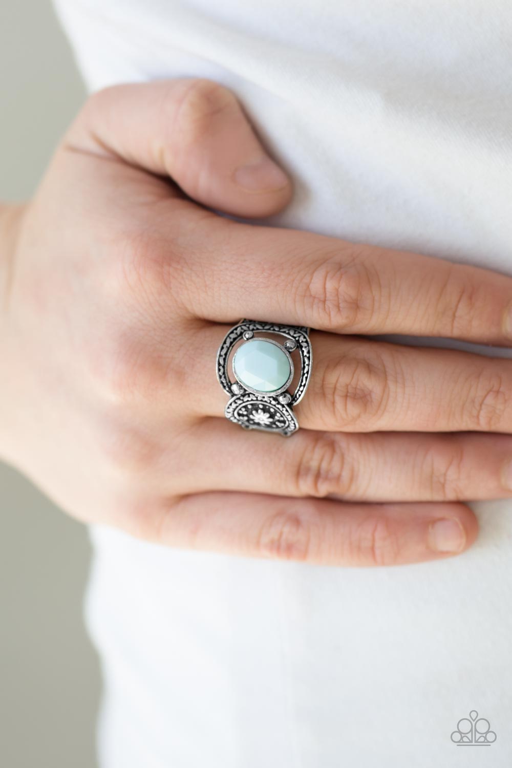 Vacation Vibes - blue - Paparazzi ring