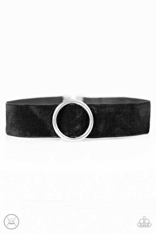 Velvet Vixen - Paparazzi choker necklace