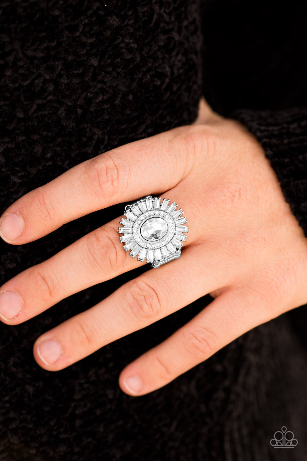 Vengeance is Shine - white - Paparazzi ring