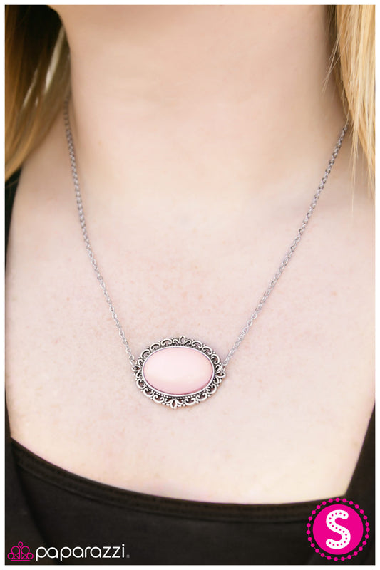 Veni, Vidi, Vici - Pink - Paparazzi necklace