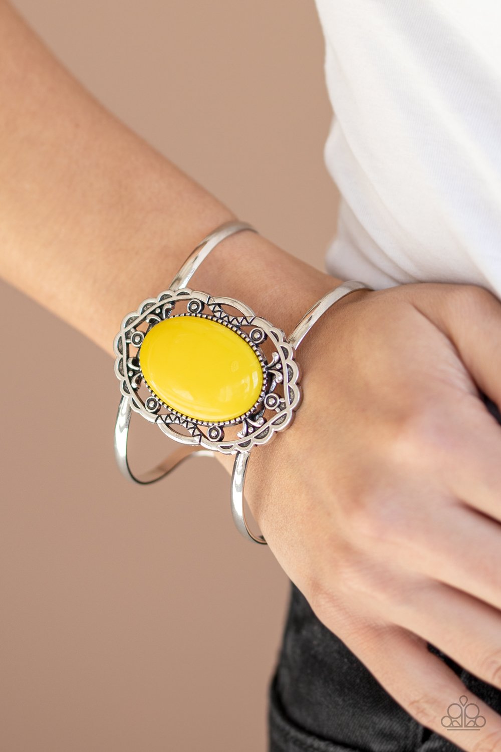 Vibrantly Vibrant-yellow-Paparazzi bracelet