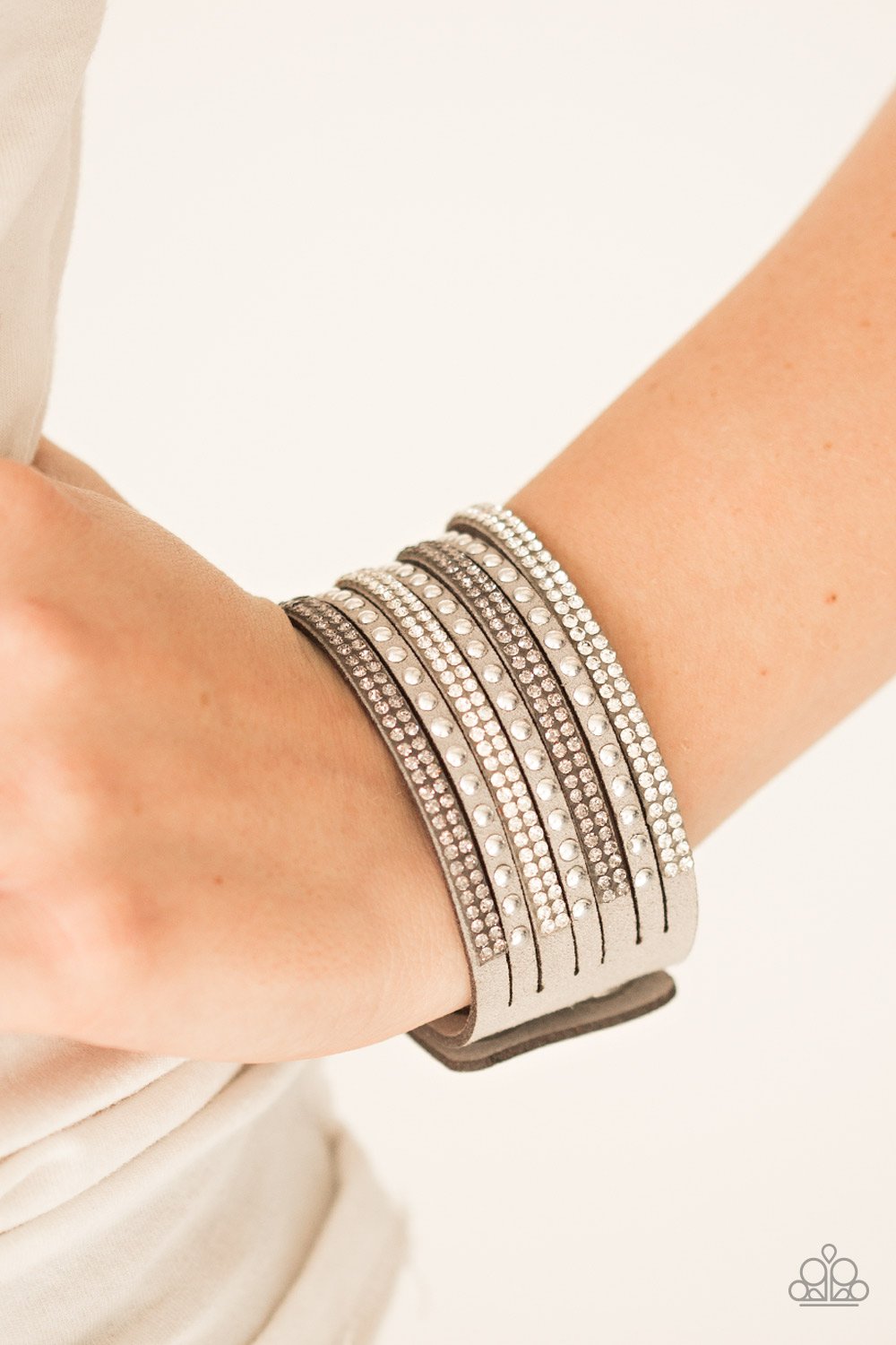 Victory Shine - silver - Paparazzi bracelet
