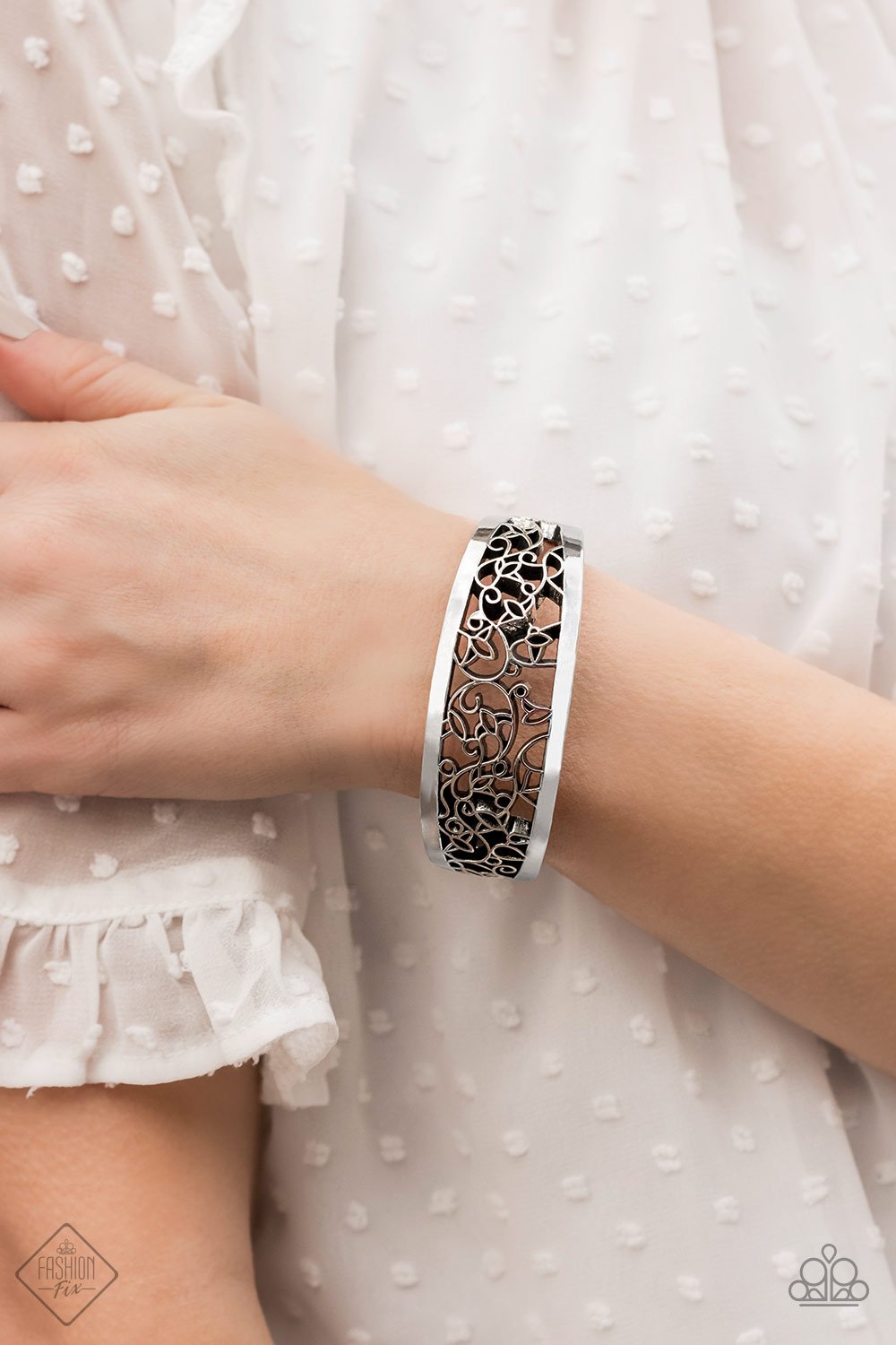 Vine Garden-silver-Paparazzi bracelet