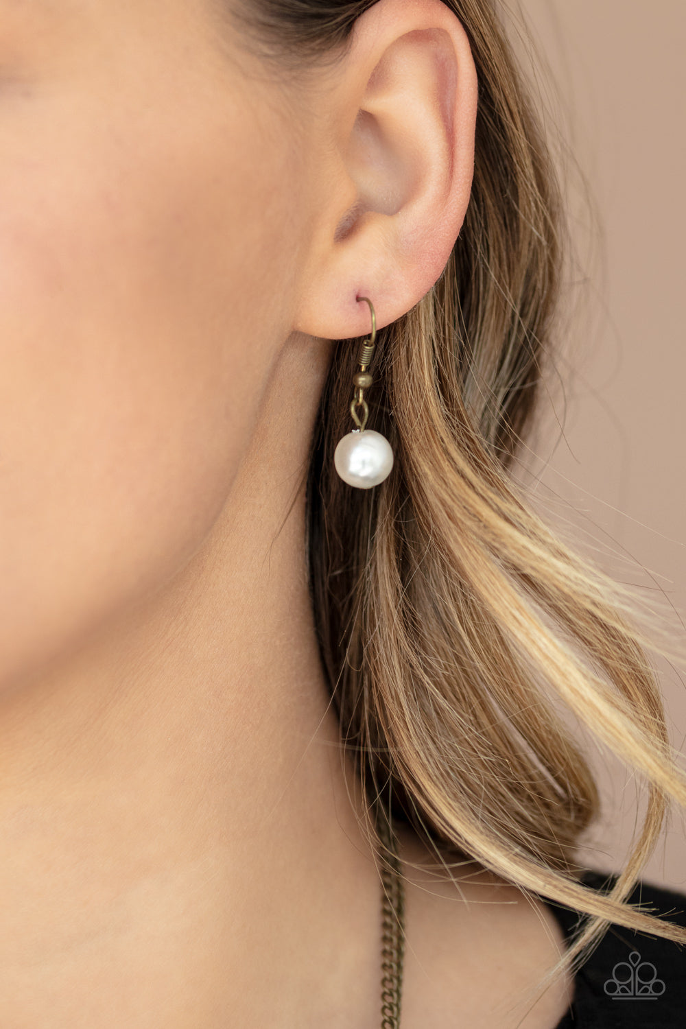 Vintage Diva - brass - Paparazzi necklace