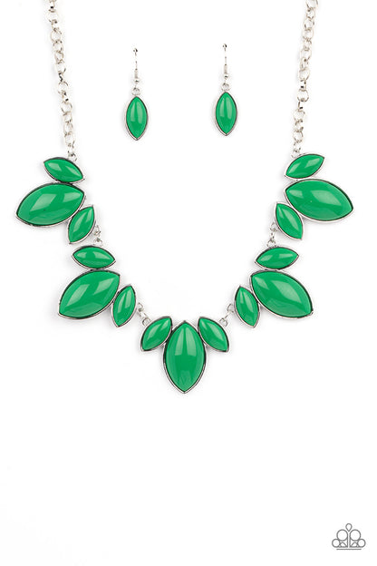 Viva La Vacation - green - Paparazzi necklace