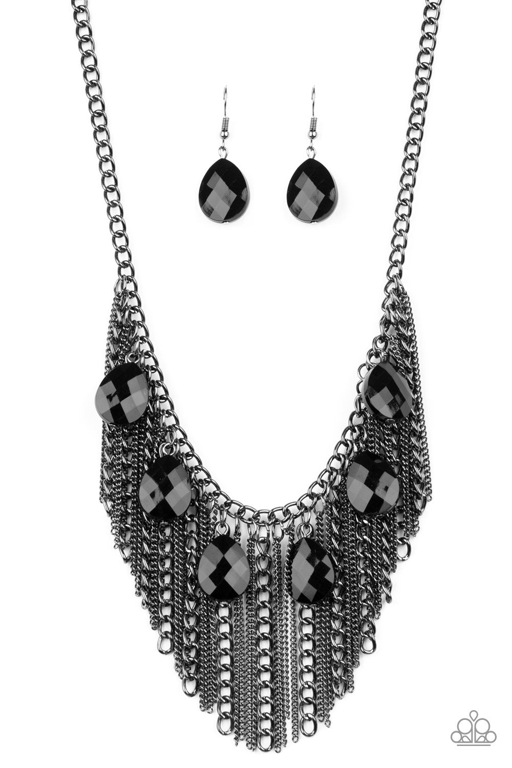 Vixen Conviction - black - Paparazzi necklace