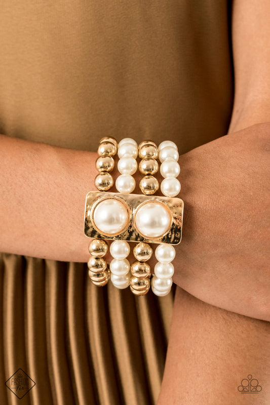 WEALTH-Conscious - gold - Paparazzi bracelet